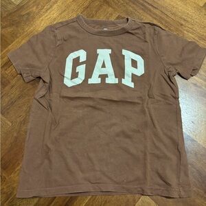 Gap Kids Brown T-Shirt With Logo, Size Small/6 Boys